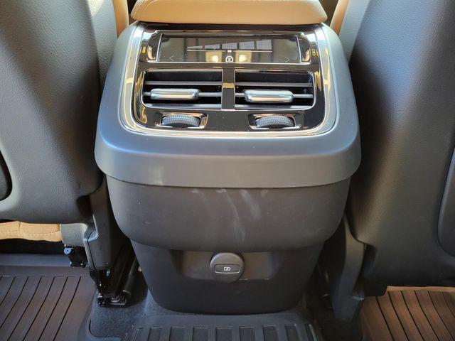 Photo of 2022 Denim Blue Metallic Volvo XC60
