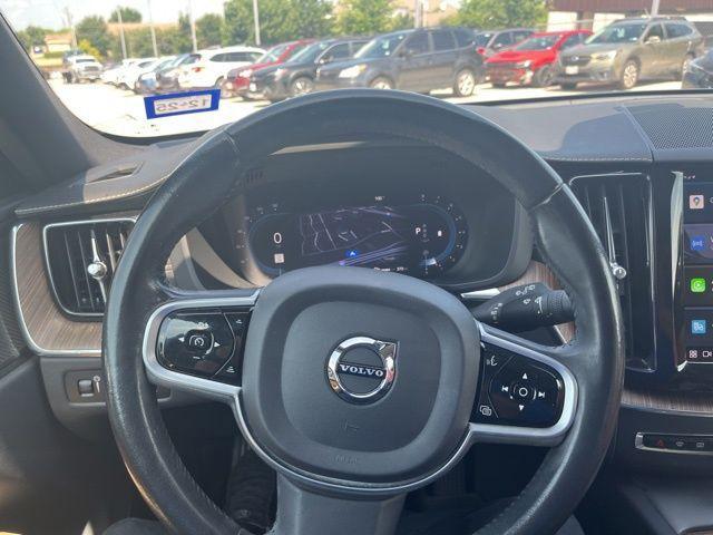 Photo of 2022 Denim Blue Metallic Volvo XC60