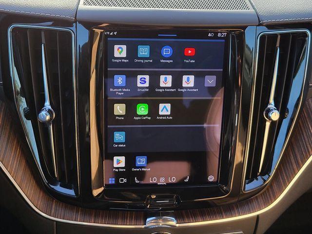 Photo of 2022 Denim Blue Metallic Volvo XC60