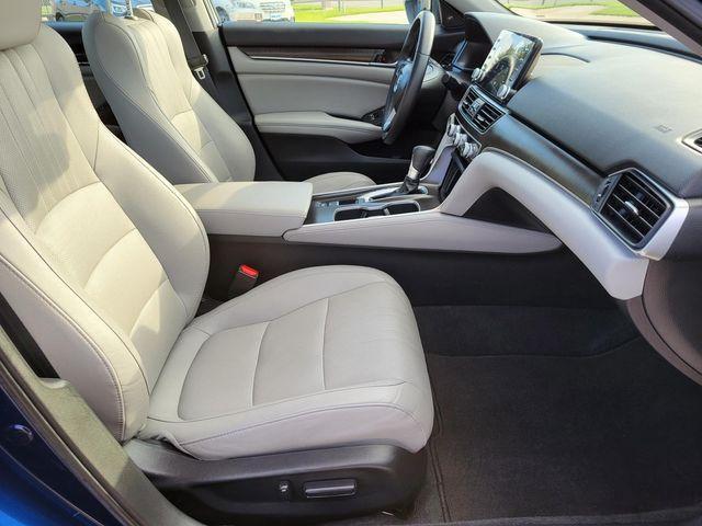 Photo of 2020 Still Night Pearl Honda Accord