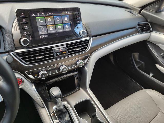 Photo of 2020 Still Night Pearl Honda Accord