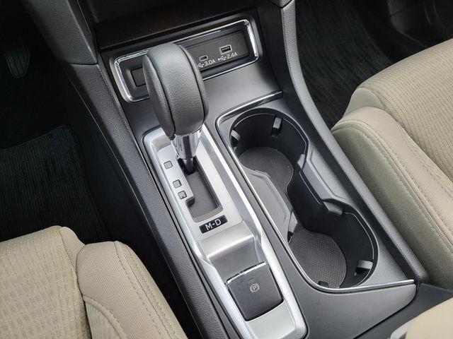 Photo of 2024 Crystal White Pearl Subaru Ascent