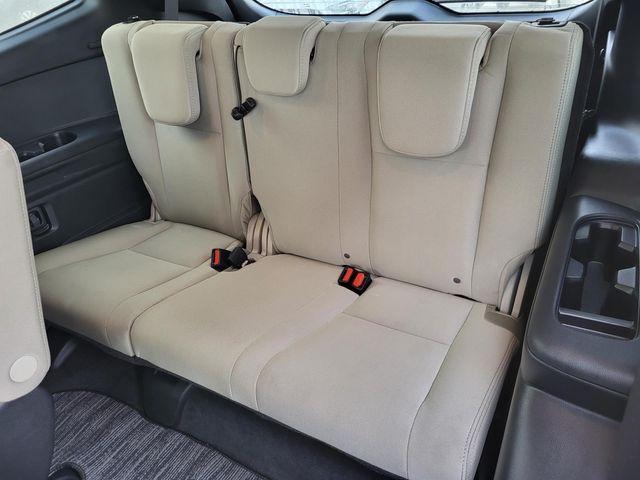 Photo of 2024 Crystal White Pearl Subaru Ascent
