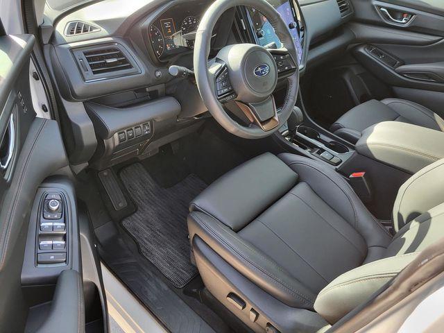 Photo of 2025 Crystal White Pearl Subaru Ascent