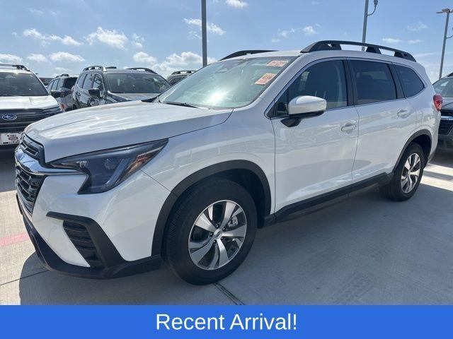 Photo of 2024 Crystal White Pearl Subaru Ascent