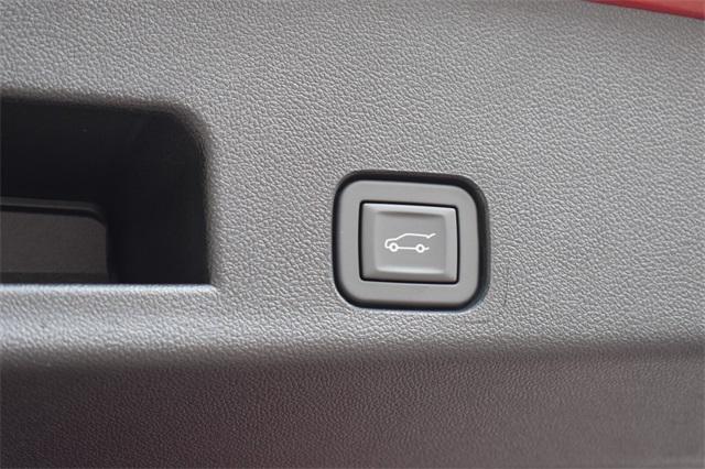 Photo of 2025 Radiant Red Chevrolet Traverse