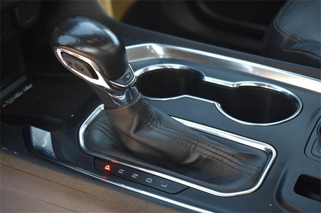 Photo of 2021 Summit White Chevrolet Traverse