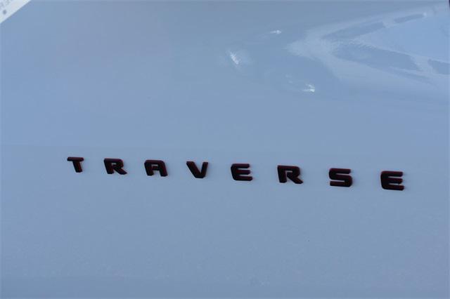Photo of 2021 Summit White Chevrolet Traverse