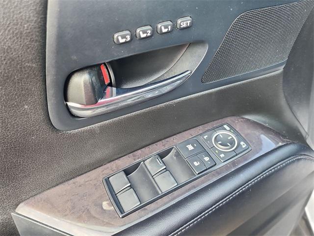 Photo of 2013 Gray Pearl Lexus RX 350