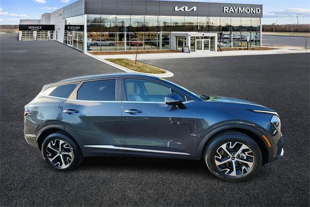 Photo of 2023 Gravity Gray Kia Sportage