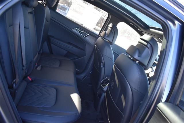 Photo of 2025 Shadow Matte Gray Kia Sportage