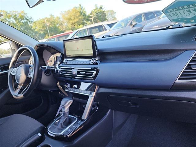 Photo of 2023 Steel Gray Kia Seltos