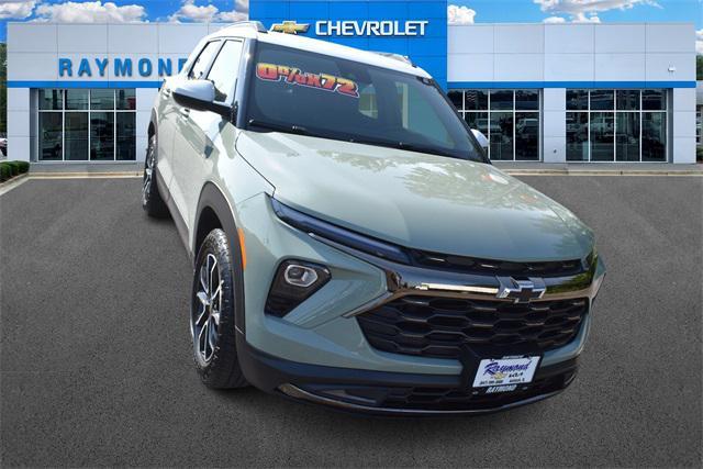 Photo of 2025 Cacti Green Chevrolet Trailblazer