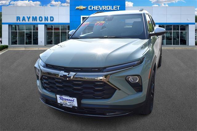 Photo of 2025 Cacti Green Chevrolet Trailblazer