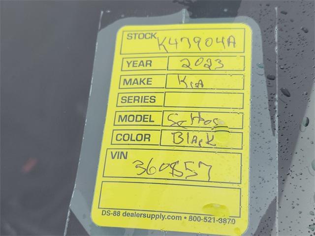 Photo of 2023 Cherry Black Kia Seltos