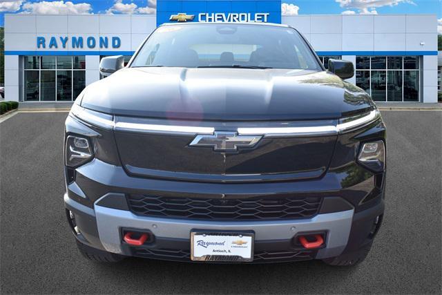 Photo of 2026 Black Chevrolet Silverado EV