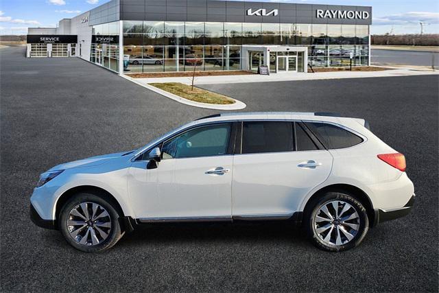 Photo of 2019 Crystal White Subaru Outback