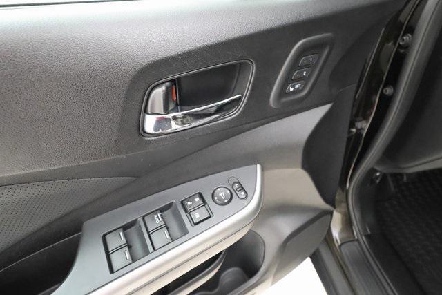 Photo of 2015 Crystal Black Pearl Honda CR-V