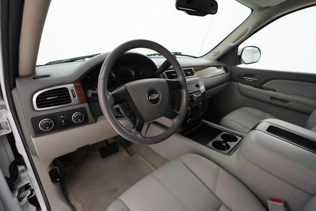 Photo of 2007 Summit White Chevrolet Avalanche