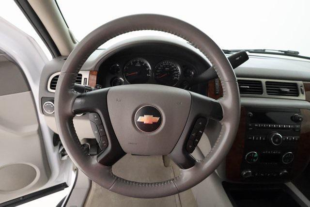 Photo of 2007 Summit White Chevrolet Avalanche