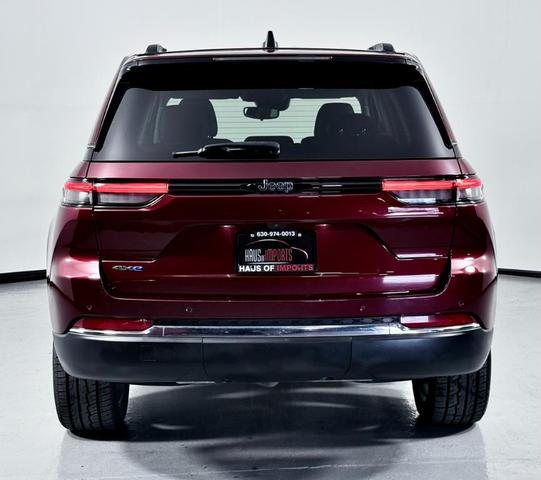 Photo of 2022 Red Jeep Grand Cherokee 4xe