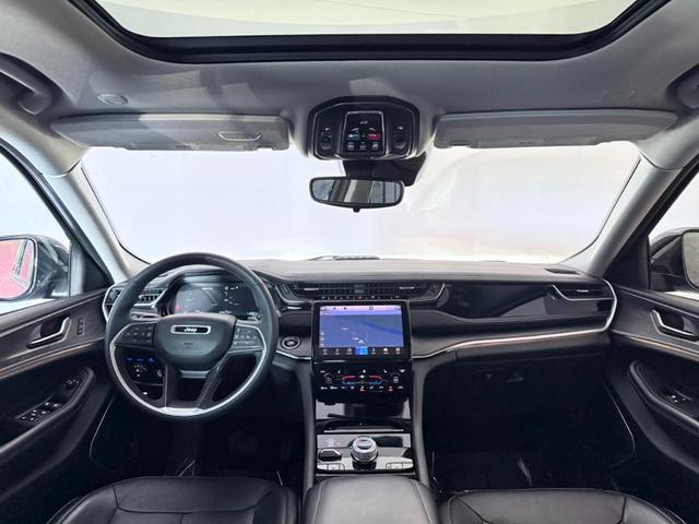 Photo of 2022 Red Jeep Grand Cherokee 4xe