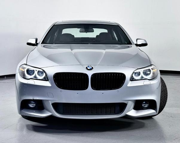 Photo of 2014 Silver BMW 535