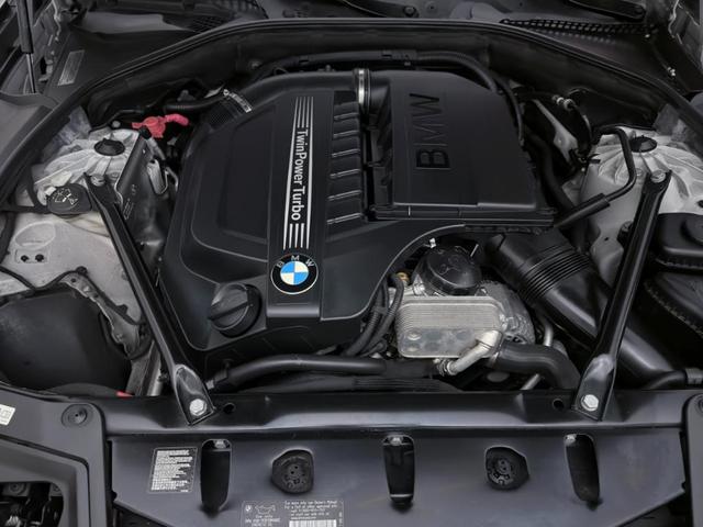 Photo of 2014 Silver BMW 535