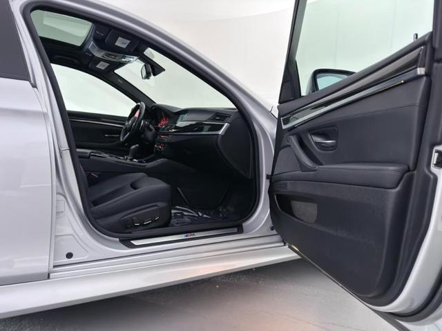 Photo of 2014 Silver BMW 535
