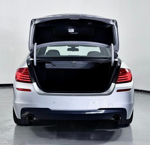 Photo of 2014 Silver BMW 535