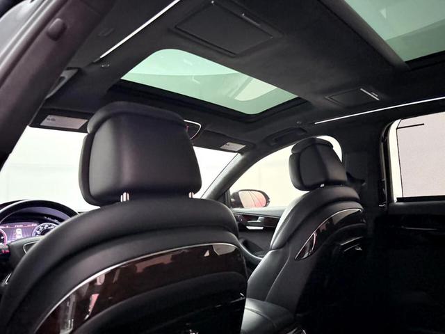 Photo of 2018 Mythos Black Metallic Audi A8