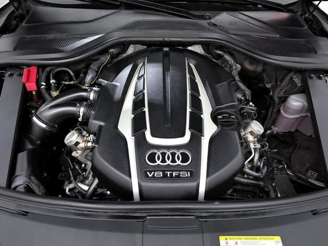 Photo of 2018 Mythos Black Metallic Audi A8