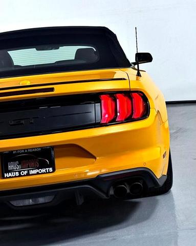 Photo of 2018 Orange Ford Mustang