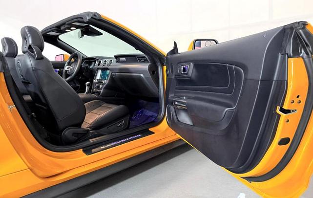 Photo of 2018 Orange Ford Mustang