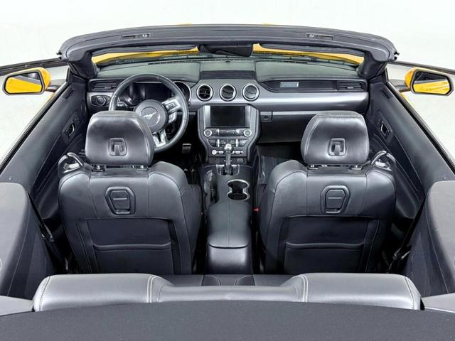 Photo of 2018 Orange Ford Mustang