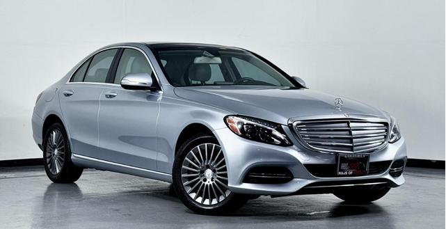 Photo of 2015 Silver Mercedes-Benz C-Class