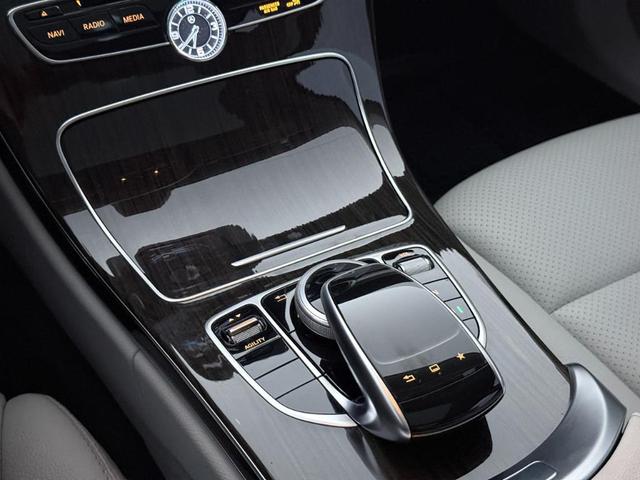 Photo of 2015 Silver Mercedes-Benz C-Class