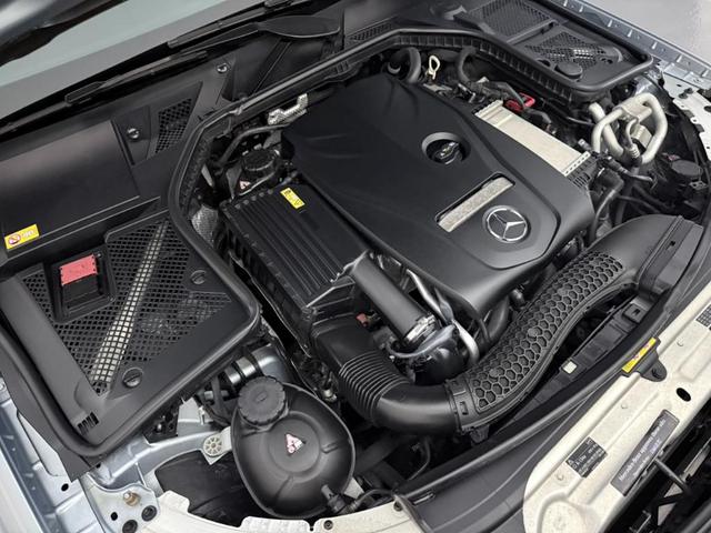 Photo of 2015 Silver Mercedes-Benz C-Class