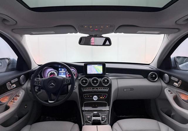 Photo of 2015 Silver Mercedes-Benz C-Class