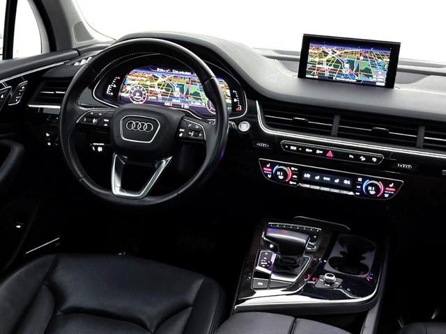 Photo of 2017 Graphite Gray Metallic Audi Q7