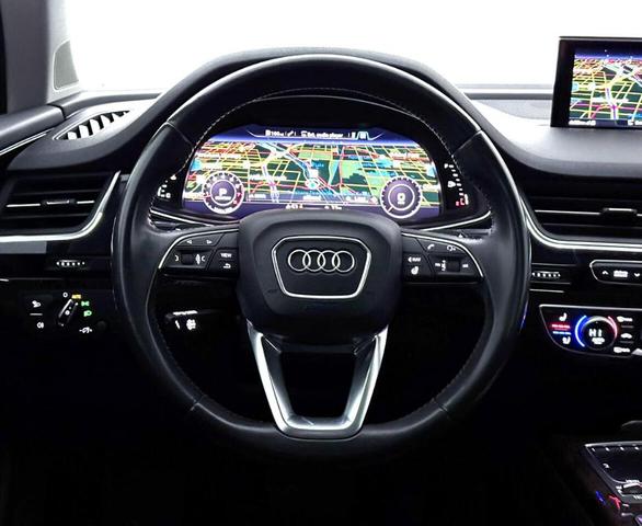 Photo of 2017 Graphite Gray Metallic Audi Q7