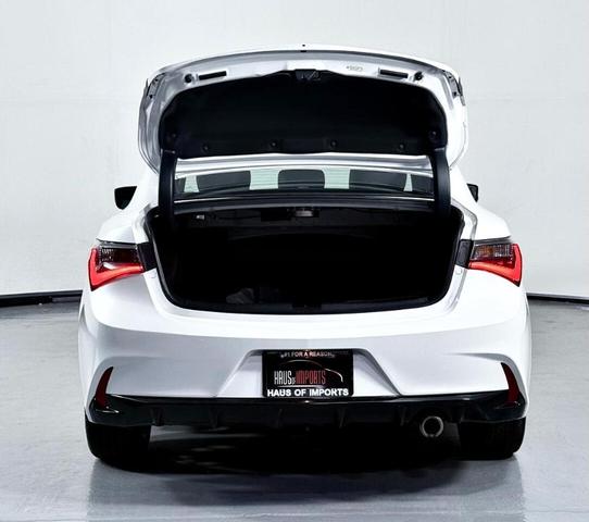 Photo of 2021 White Acura ILX