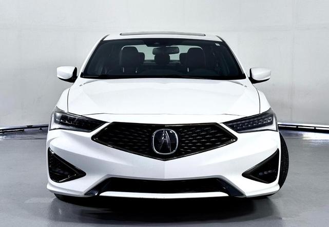 Photo of 2021 White Acura ILX