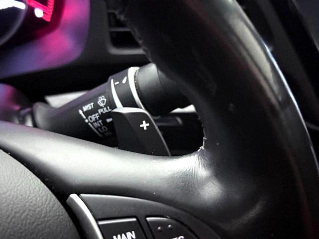Photo of 2021 White Acura ILX
