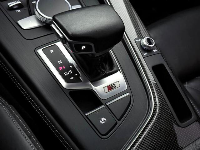 Photo of 2019 Brilliant Black Audi S4