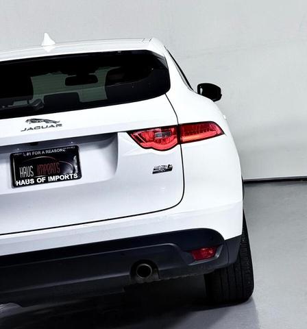 Photo of 2018 Fuji White Jaguar F-PACE