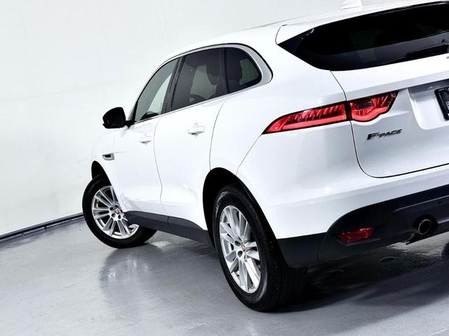 Photo of 2018 Fuji White Jaguar F-PACE