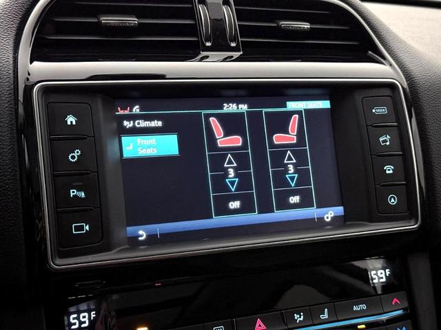 Photo of 2018 Fuji White Jaguar F-PACE