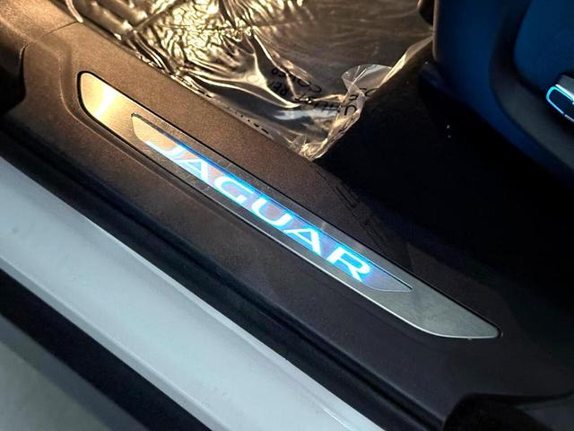 Photo of 2020 Fuji White Jaguar F-PACE