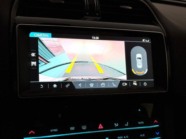 Photo of 2020 Fuji White Jaguar F-PACE